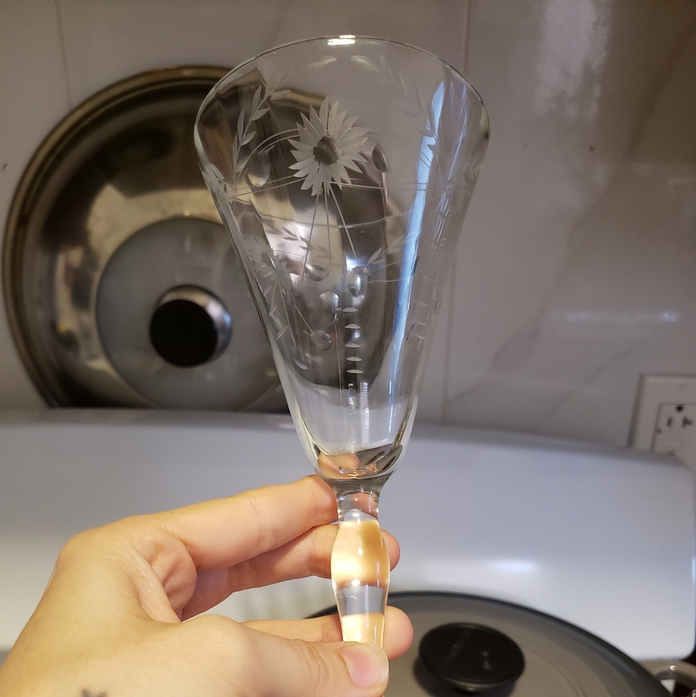 Seneca etched vintage wine glass
